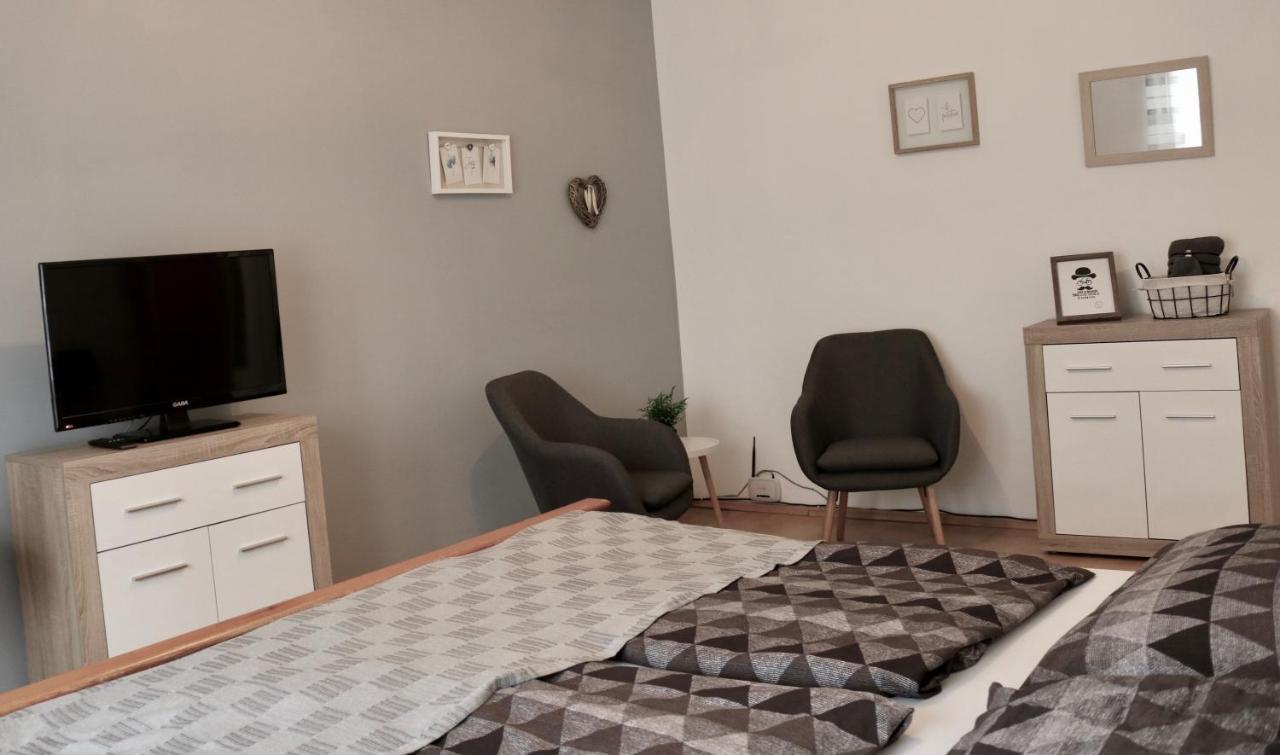 Szabadság Apartman Pécs Extérieur photo